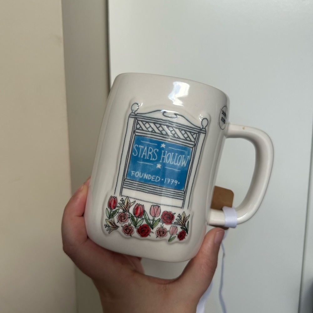 Rae Dunn x Gilmore Girls ID RATHER BE IN STARS HALLOW mug - Picture 2 of 4